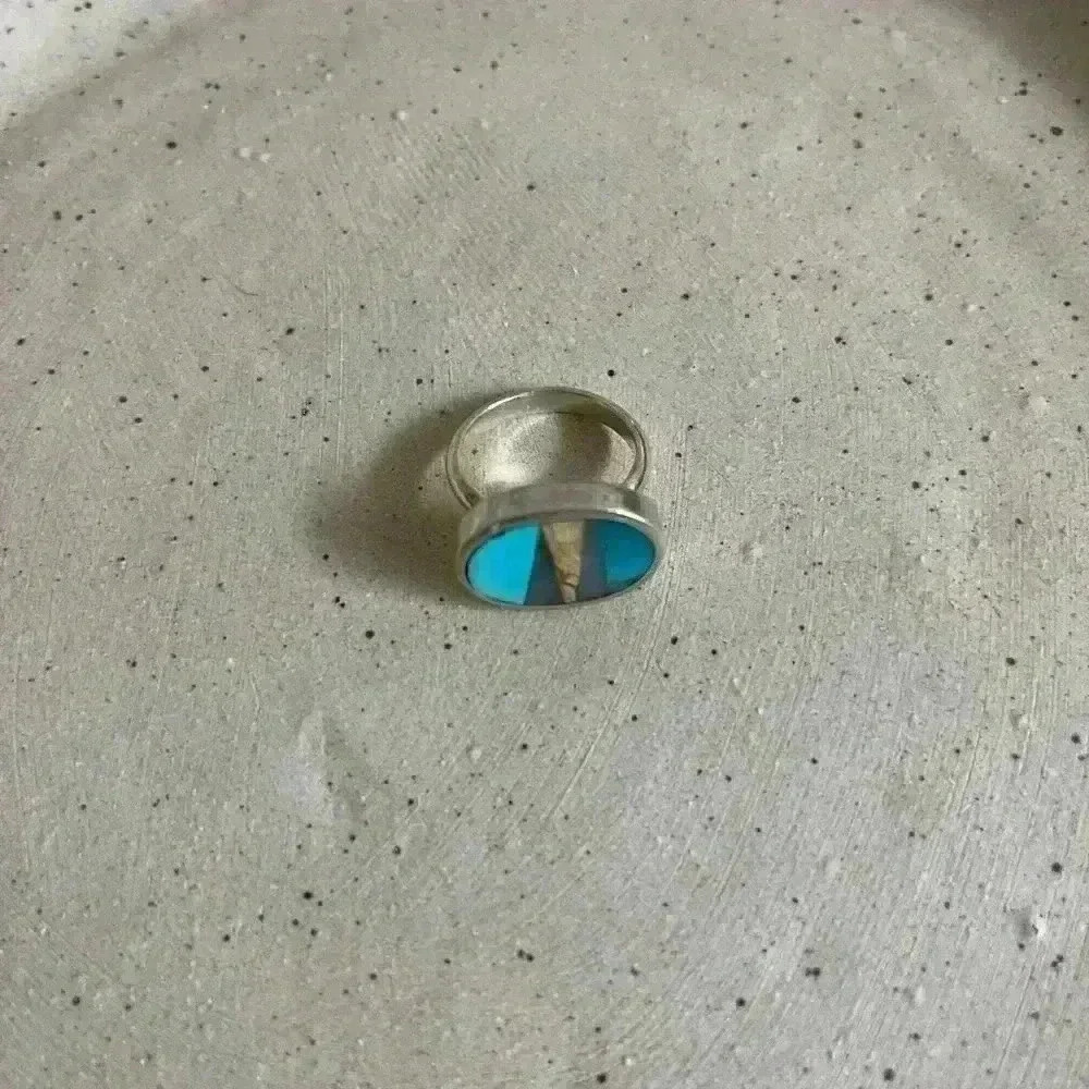 Seaponycouture ring